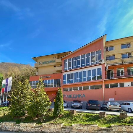 Balneo Comlex Medica Narechen Hotel Narechenski Bani Kültér fotó